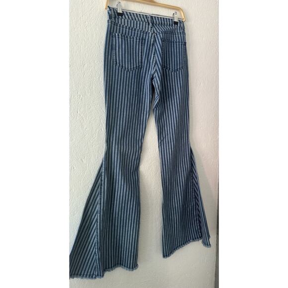 Wisteria Lane Blue & White Striped Jeans Bell Bottoms Stretch Sz Med Raw Hem - Picture 9 of 11